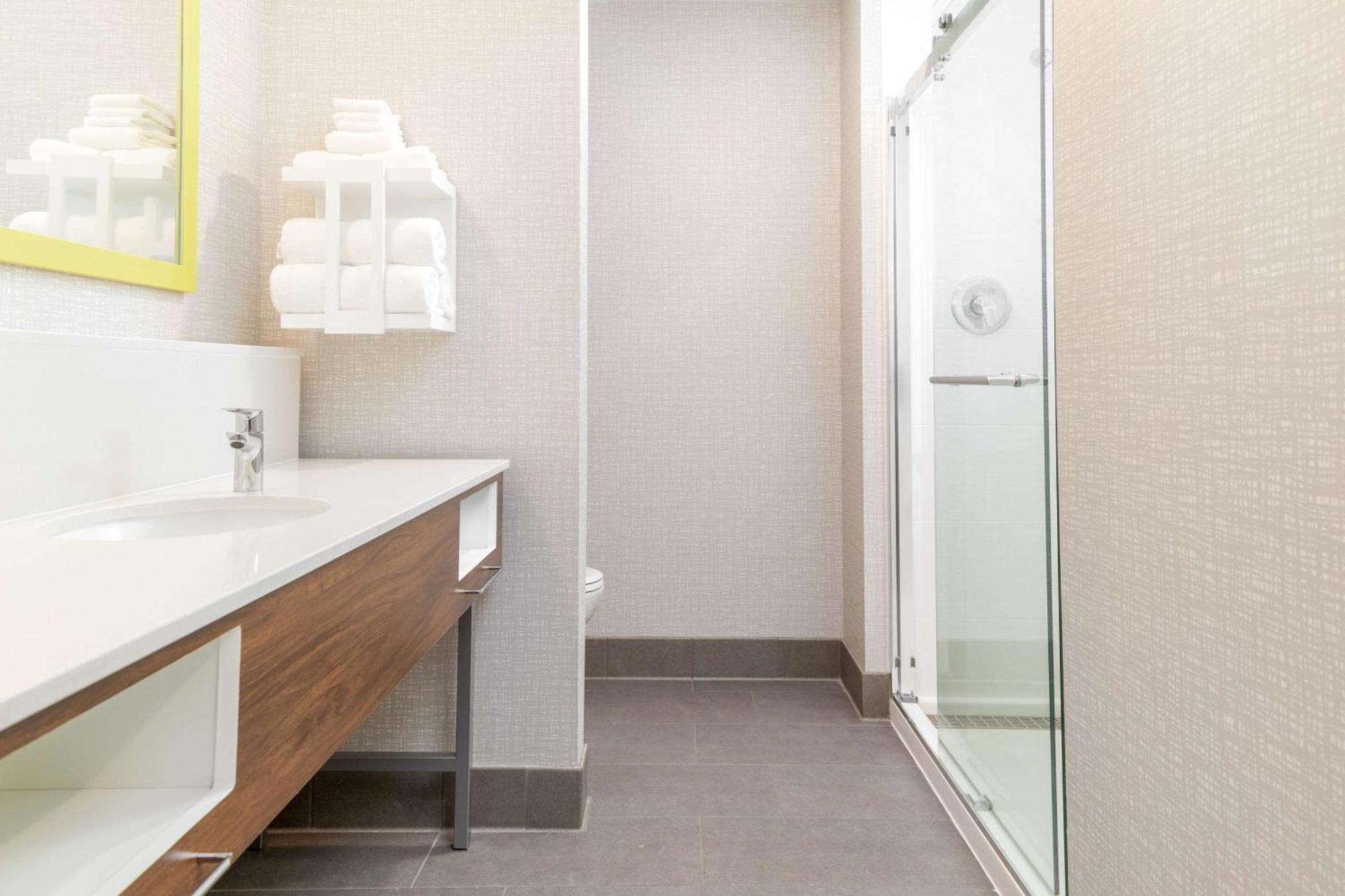 Hampton Inn & Suites Santa Rosa Sonoma Wine Country ภายนอก รูปภาพ